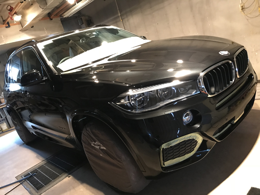 BMW・X５ご入庫いただきました！